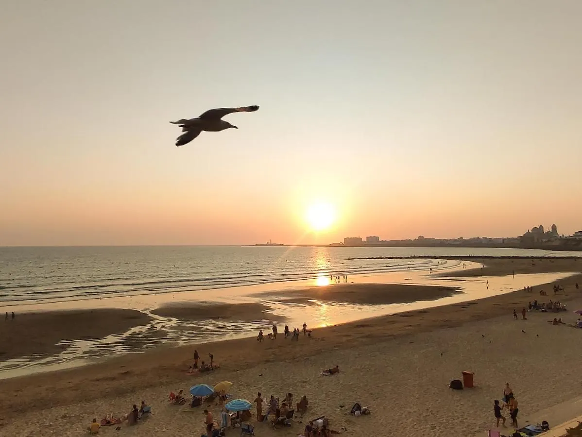 Cadiz Center 5Mn De La Playa - 5M Beach 0*,  Spain