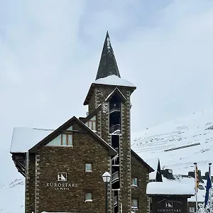 rafaelhoteles-by-la-pleta-baqueira-beret.catalonia-hotels.com/